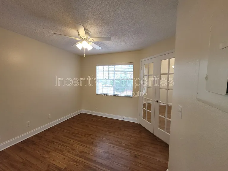 575 Bloomington Ct #24 — Photo 11