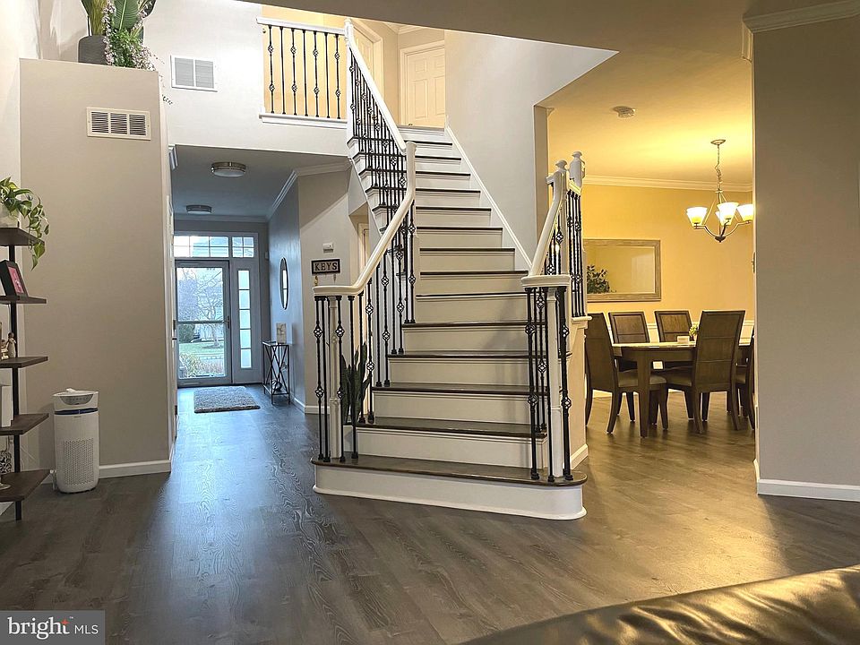 1st image of 25 Spyglass Ct