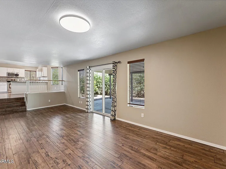181 S Tiago Dr — Photo 8