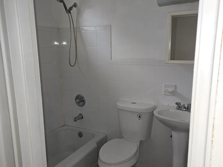 7022 Surrey Dr #A — Photo 4