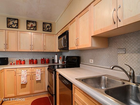 4th image of 4250 N Marine Dr APT 1109