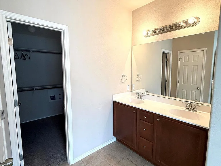 11205 McKinney Springs Dr — Photo 19