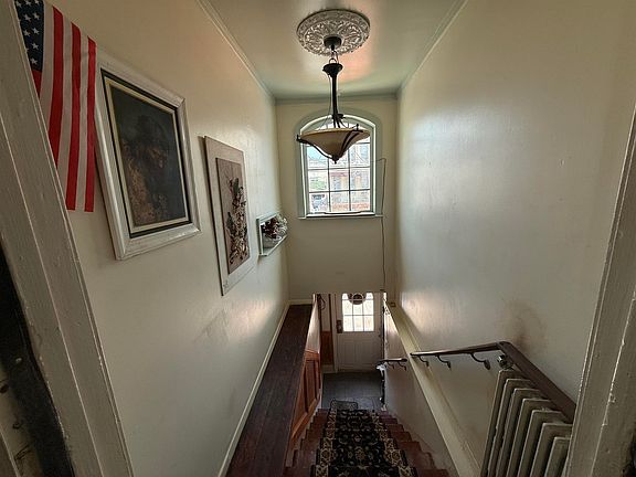 4th image of 95 Lexington Ave