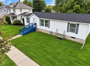 725 N 5th St, Fremont, OH 43420