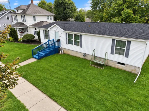 725 N 5th St, Fremont, OH 43420