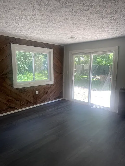 3 bed, 2500 sqft, $3,500 — Photo 4