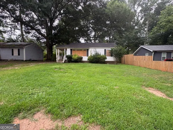 4185 Hanes Dr, Decatur, GA 30035