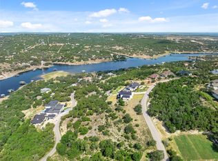 2808 Lakehurst Rd, Spicewood, TX 78669