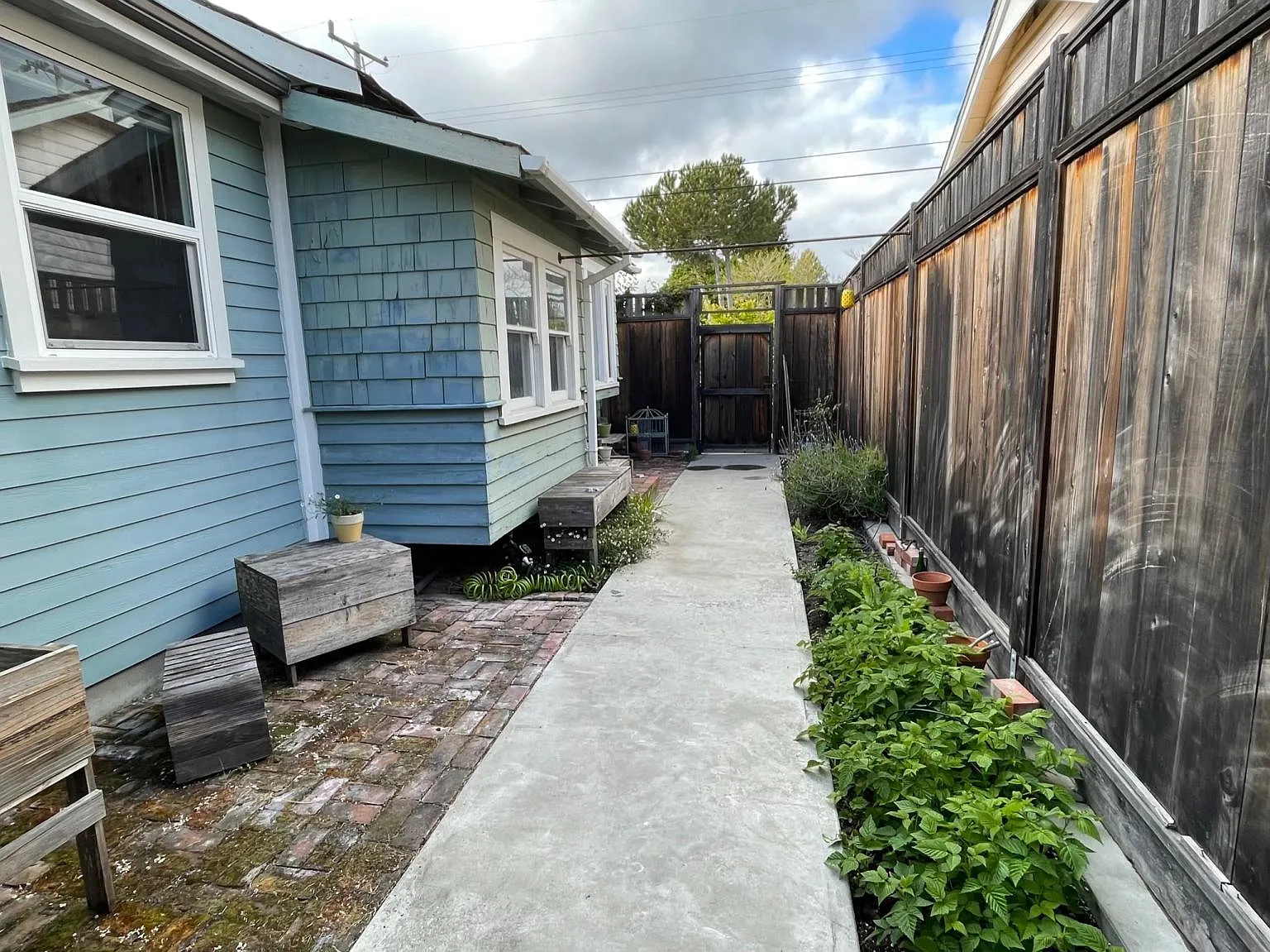 430 Windham St — Photo 3