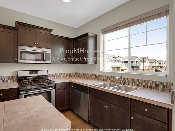 3rd image of 3112 SE Brookwood Ave