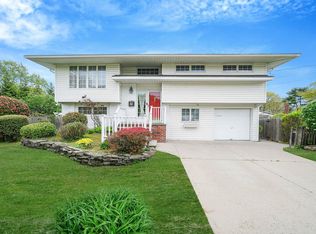 1070 Candlewood Rd, Bay Shore, NY 11706