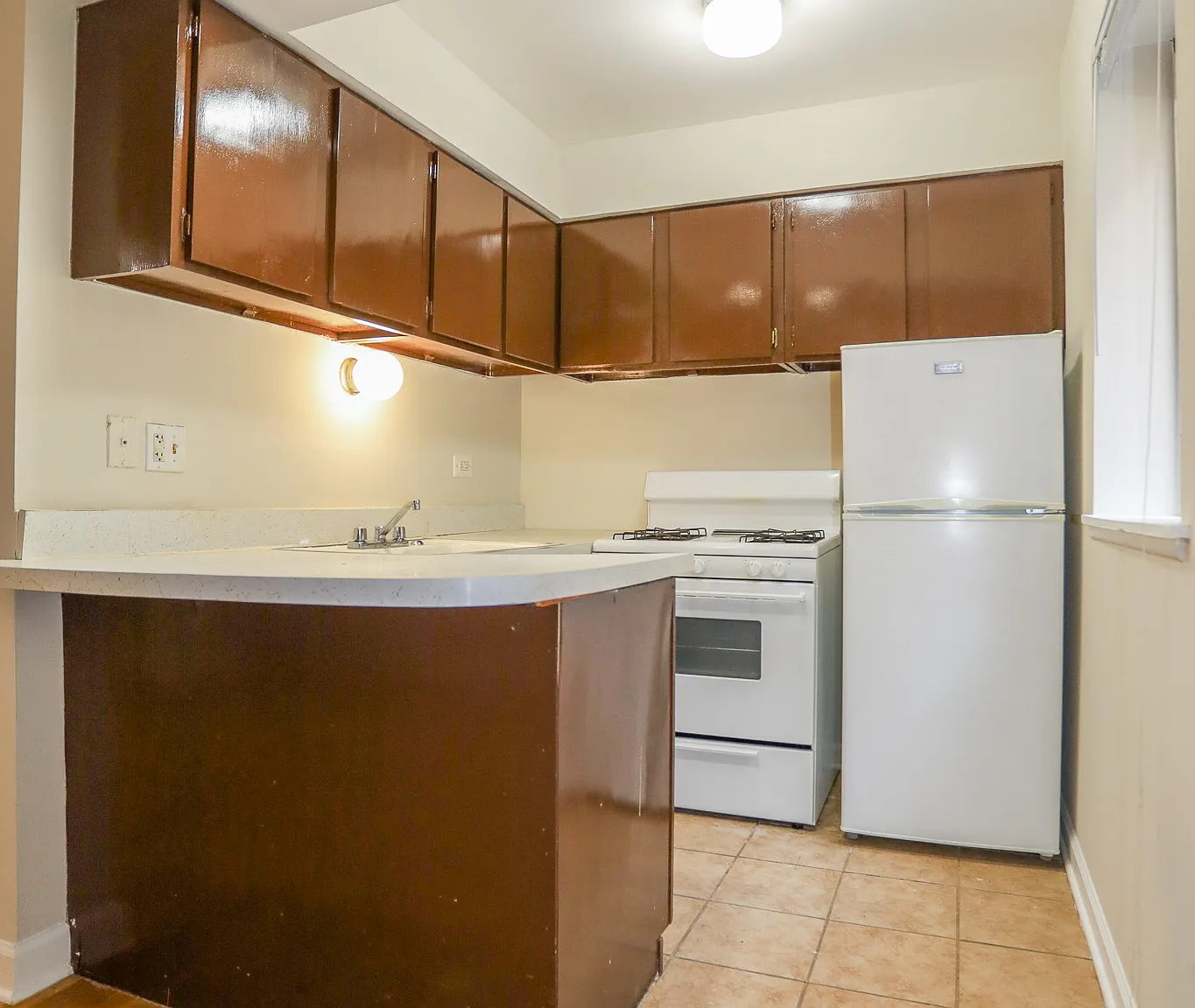 1 bed, 700 sqft, $1,650 — Photo 2