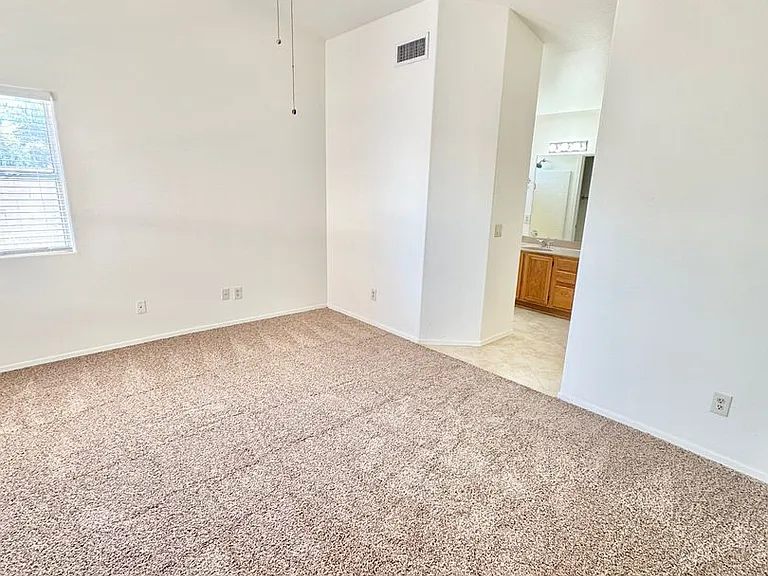 7707 W Rancho Dr — Photo 13