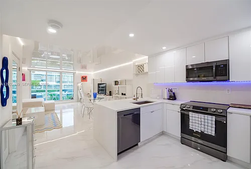 2301 Collins Ave #529 Photo 1 2301 Collins Ave #529 Photo 1
