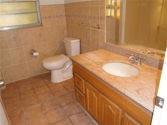 2nd image of 18020 Crooked Ln