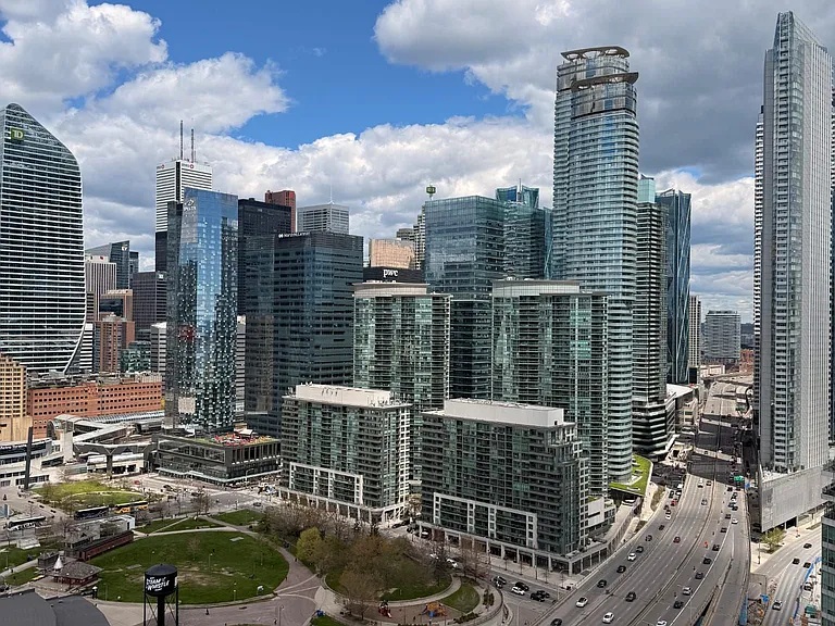 260 Queens Quay W #2608 — Photo 21