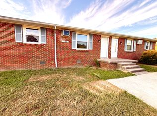 129 Airport Rd APT A, Clarksville, TN 37042