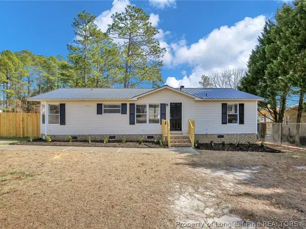 51 Old Forte Trl, Spring Lake, NC 28390