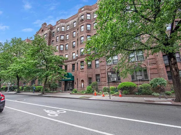 34-24 82nd Street image 1 of 6