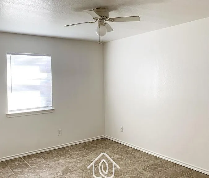 9071 Hines Cir — Photo 10