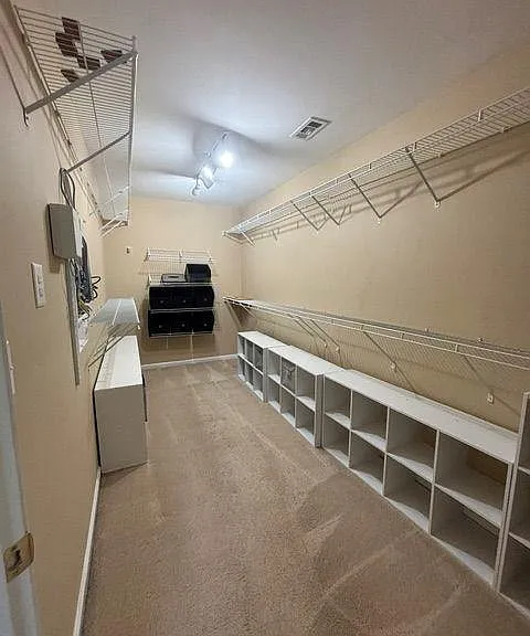 8002 Allerton Ln — Photo 22