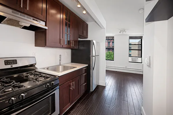 Rented by Douglas Elliman | media 21