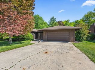 5121 Brookview Rd, Rockford, IL 61107
