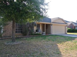 517 Olive St, Crowley, TX 76036