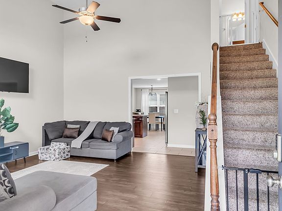 2nd image of 4624 Springstead Trl