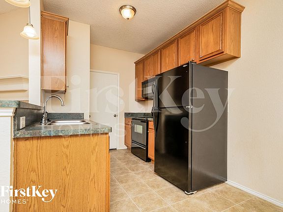5th image of 6321 New Harbor Ln