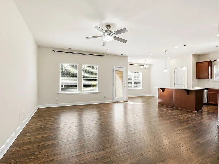 52 Woodwater Cir — Photo 7