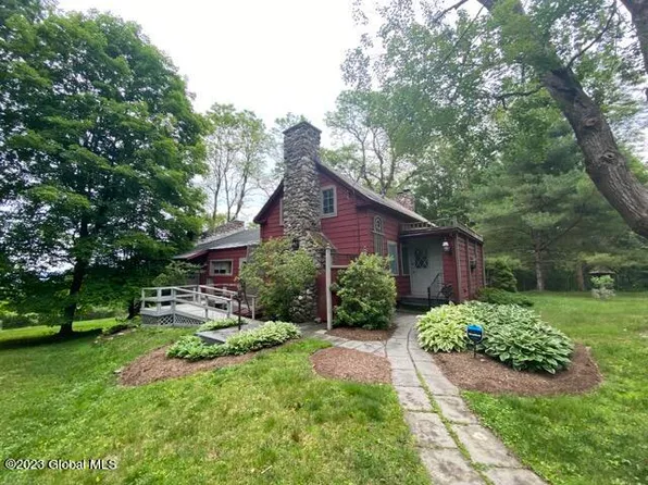 231 Kenyon Hill Road, Cambridge, NY 12816