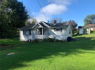 1047 1st St, Latrobe, PA 15650
