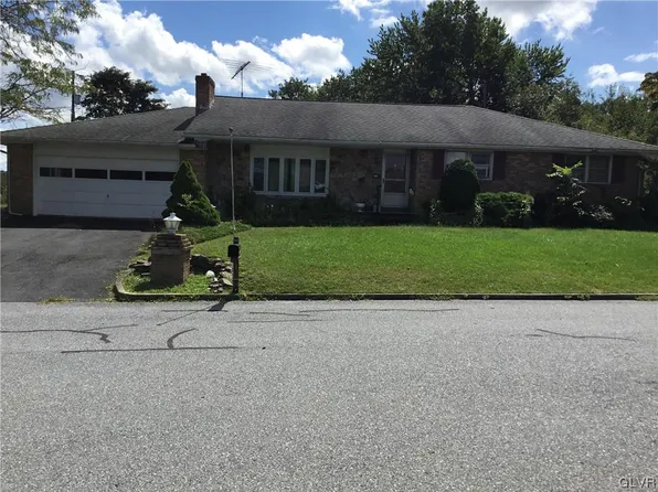 2508 Gap View Rd, Slatington, PA 18080