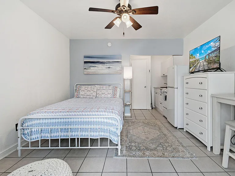 101 Blossom Ln #K — Photo 2
