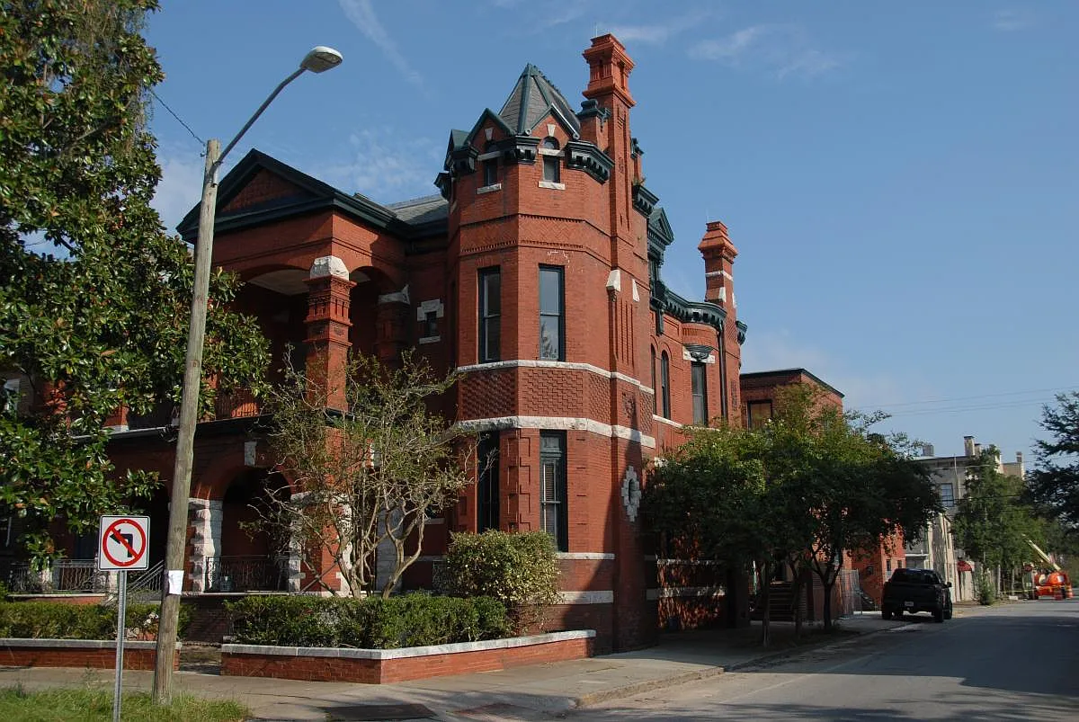 511 Lincoln Street — Photo 1