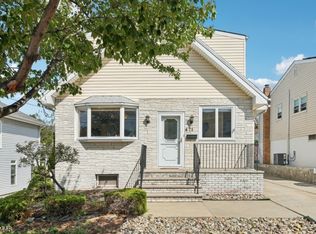 471 Harding Ave, Lyndhurst, NJ 07071