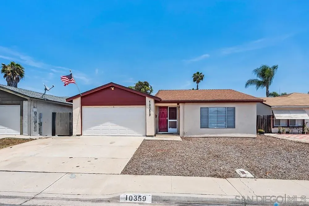 4 bed, 2.0 bath, 1714 sqft, $4,200 — Photo 2