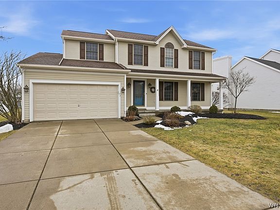 2nd image of 23 Woodgate Dr