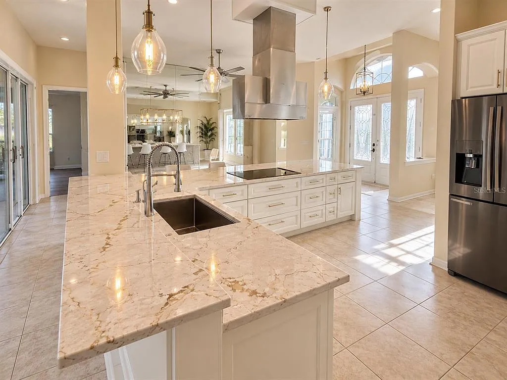 4 bed, 3.5 bath, 2631 sqft, $4,200 — Photo 4