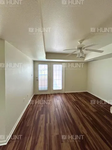 4019 Hemlock Ct — Photo 7