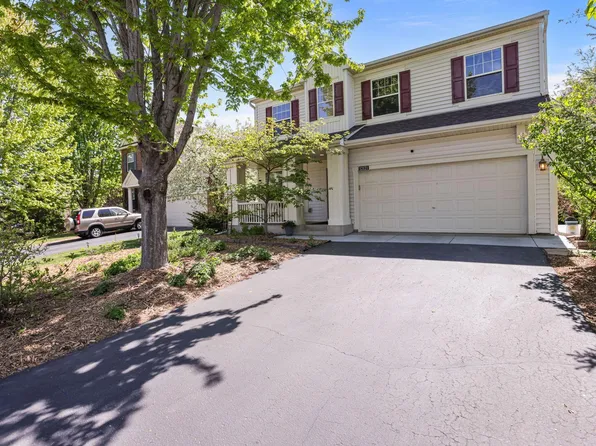 12121 Waconia Cir NE, Blaine, MN 55449