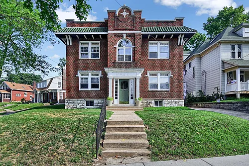 7349 Myrtle Ave #1W Photo 1