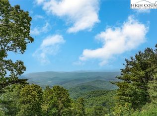 160 Prudden Ln #402, Blowing Rock, NC 28605