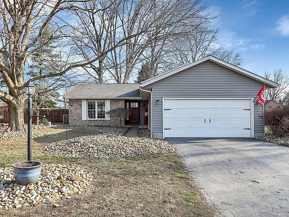 2nd image of 11448 Forest Lane Ave