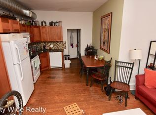 211 S 45th St #2R, Philadelphia, PA