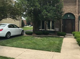 5704 W 129th St, Crestwood, IL 60445