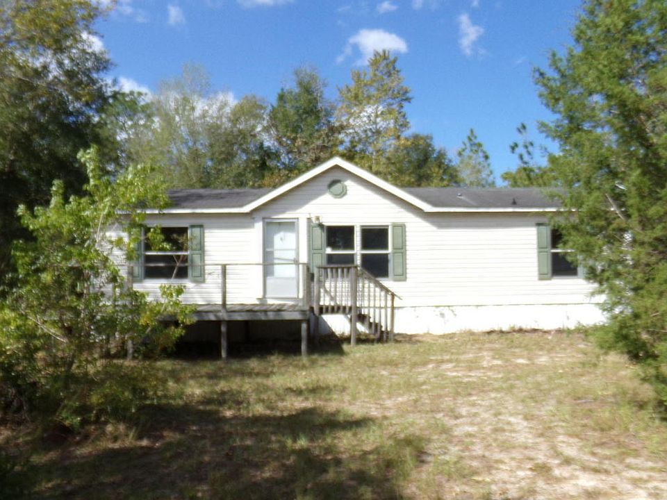 126 Country Living