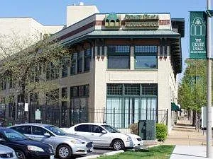 Drake Plaza Apartments — Photo 3