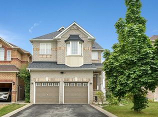 1128 Knotty Pine Grv, Mississauga, ON L5W 1J6